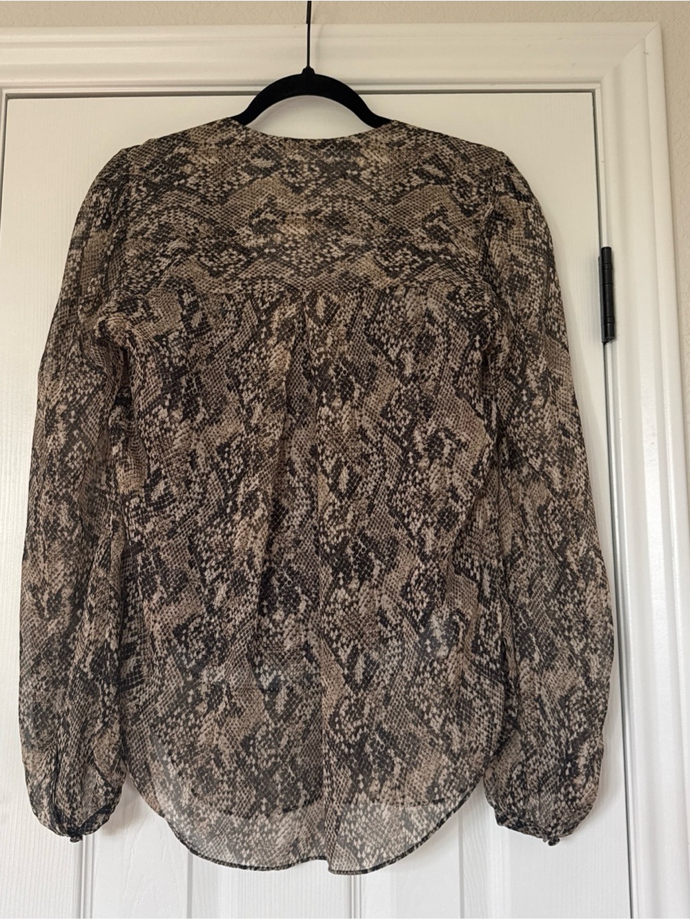 VERONICA BEARD Lowell Snake Print Silk Blouse With Camisole Size 4 Professional - Picture 3 of 11